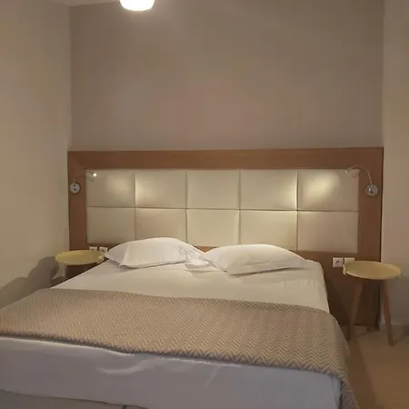 Roussa Center Villa *